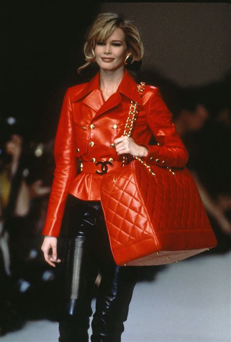 chaudia chiffer chanel|Why Claudia Schiffer Was the Ultimate Chanel It Girl of the ’90s.